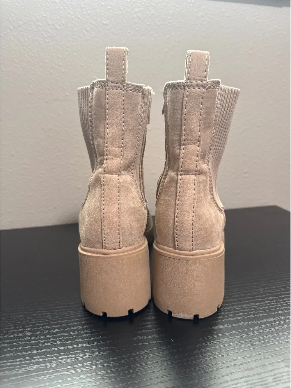 No Boundaries Women's Beige Suede Ankle Boots Size 8